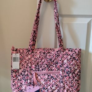 NWT Vera Bradley Love You Lots Small Tote 🤍❤️🖤